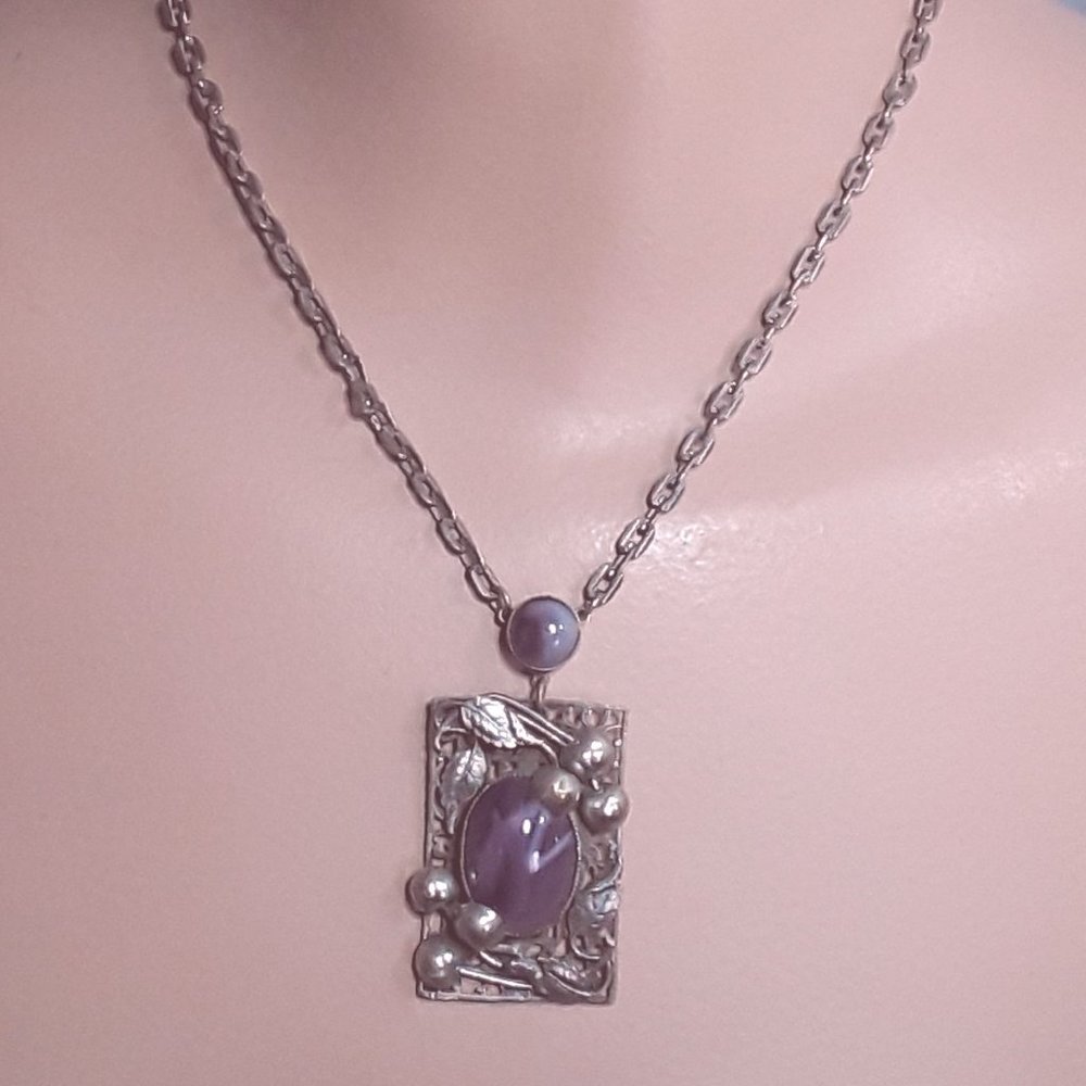 Vintage 1930s Amethyst Necklace with berries and leaves - Picture 5 of 5